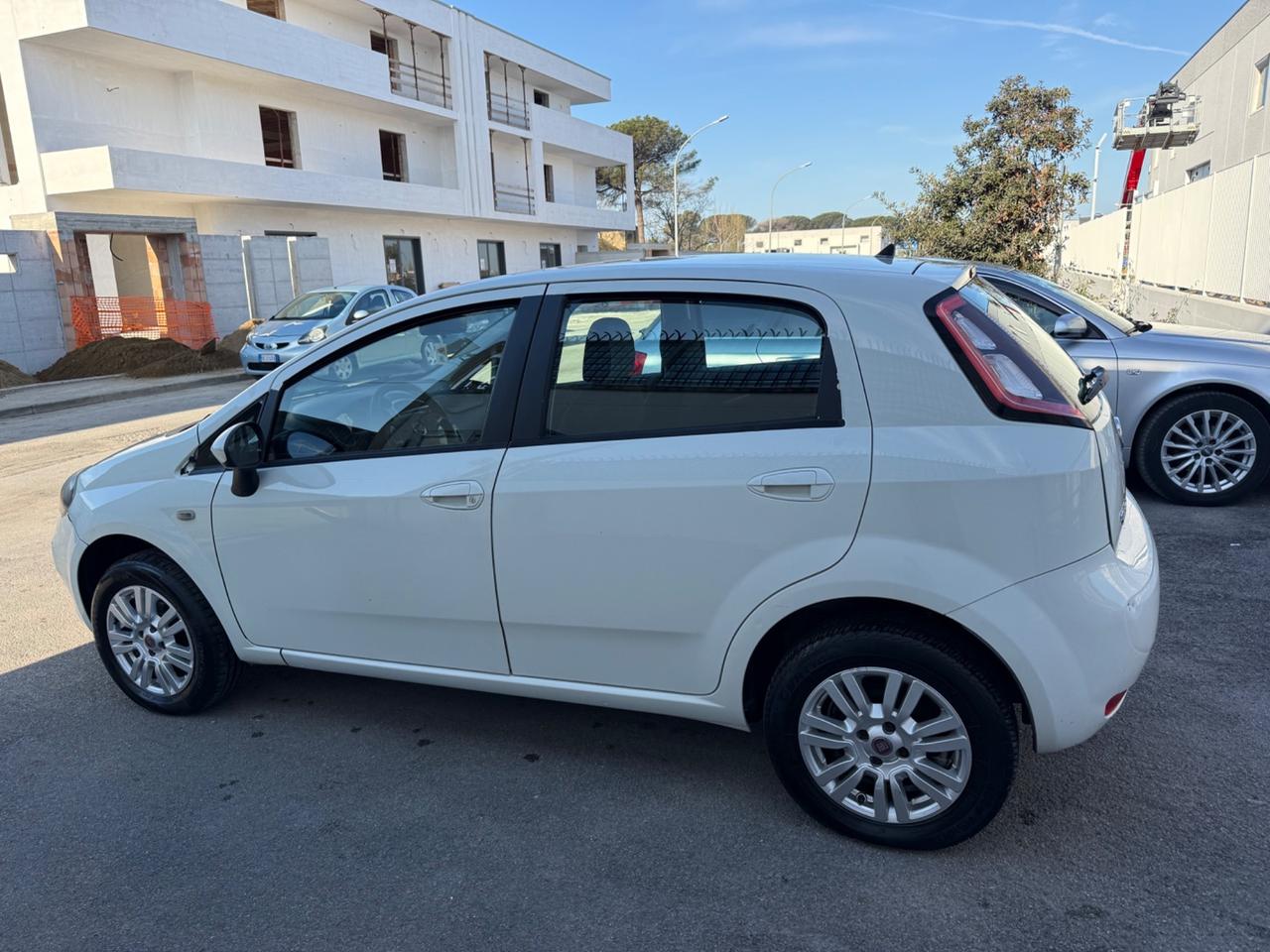 Fiat Punto 1.4 8V 5 porte Natural Power Lounge