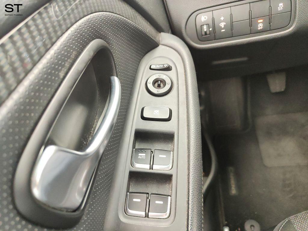 KIA Carens 3ª serie - Carens 1.7 CRDi 115 CV Business Class