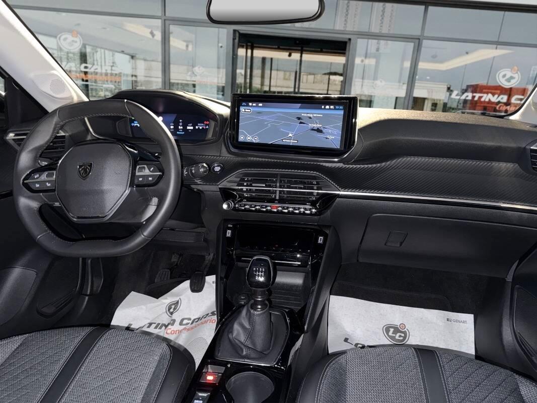 Peugeot 208 1.2 puretech Allure 100cv Con Telecamera a 360°