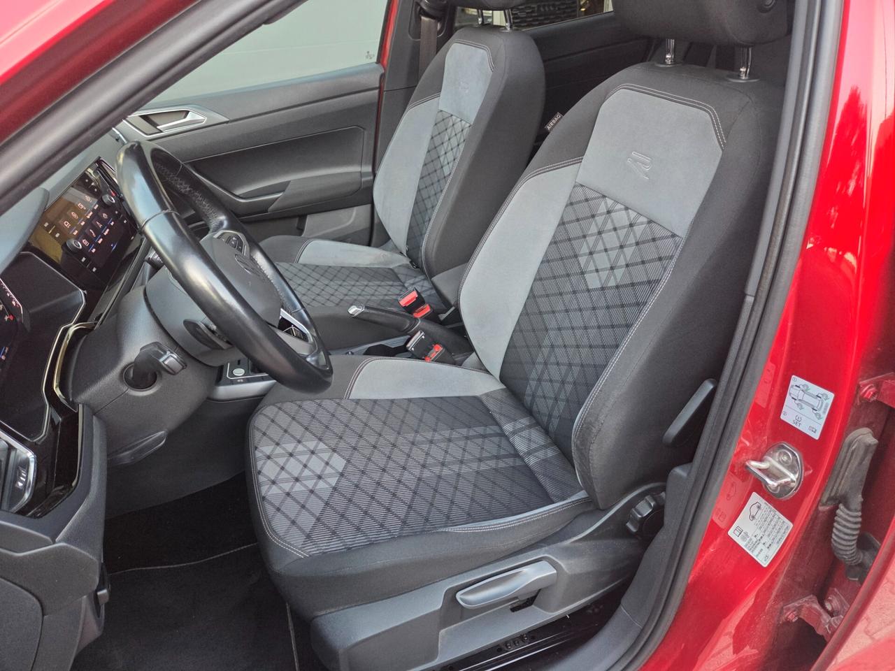Volkswagen Taigo 1.0 TSI 110 CV DSG R-Line