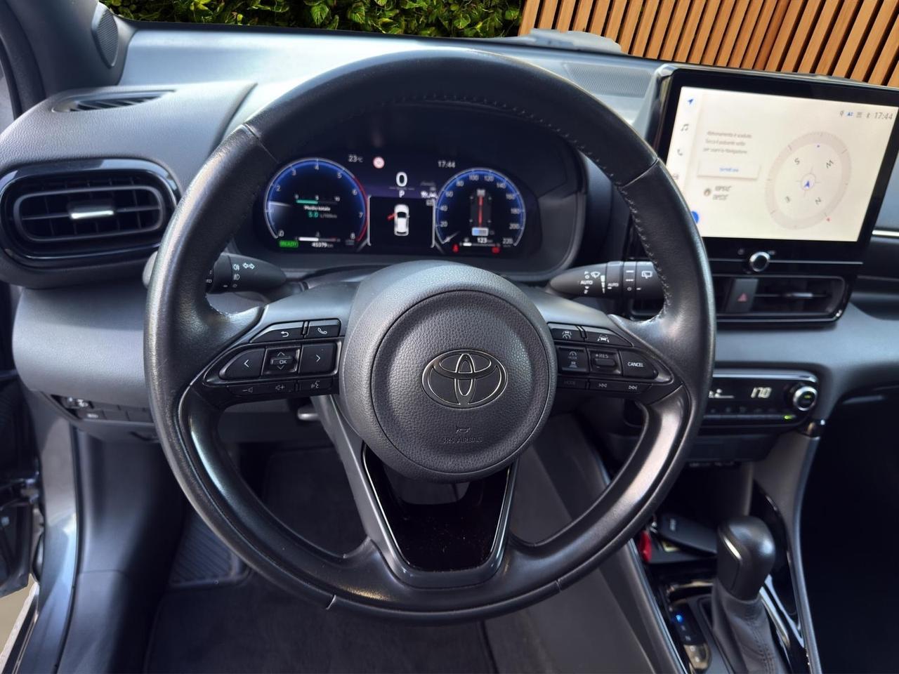 Toyota Yaris 1.5 92cv Hybrid 5 porte FULL MANIACALE