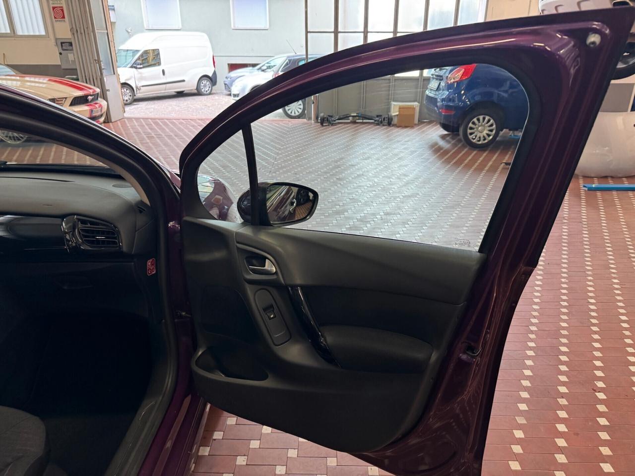 Citroen C3 PureTech 82 S&S ETG Exclusive - CAMBIO AUTOMATICO