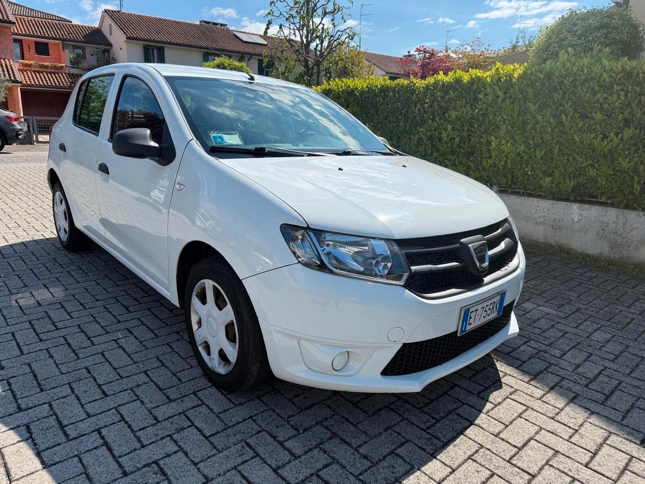 Dacia Sandero 1.2 GPL 75CV
