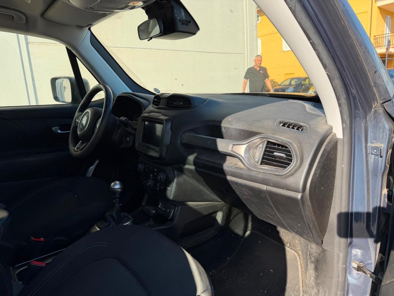 PACCHETTO : JEEP RENEGADE + GRAND C4 SPACE