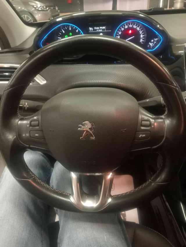 PEUGEOT 2008 1° serie BlueHDi 100 Allure