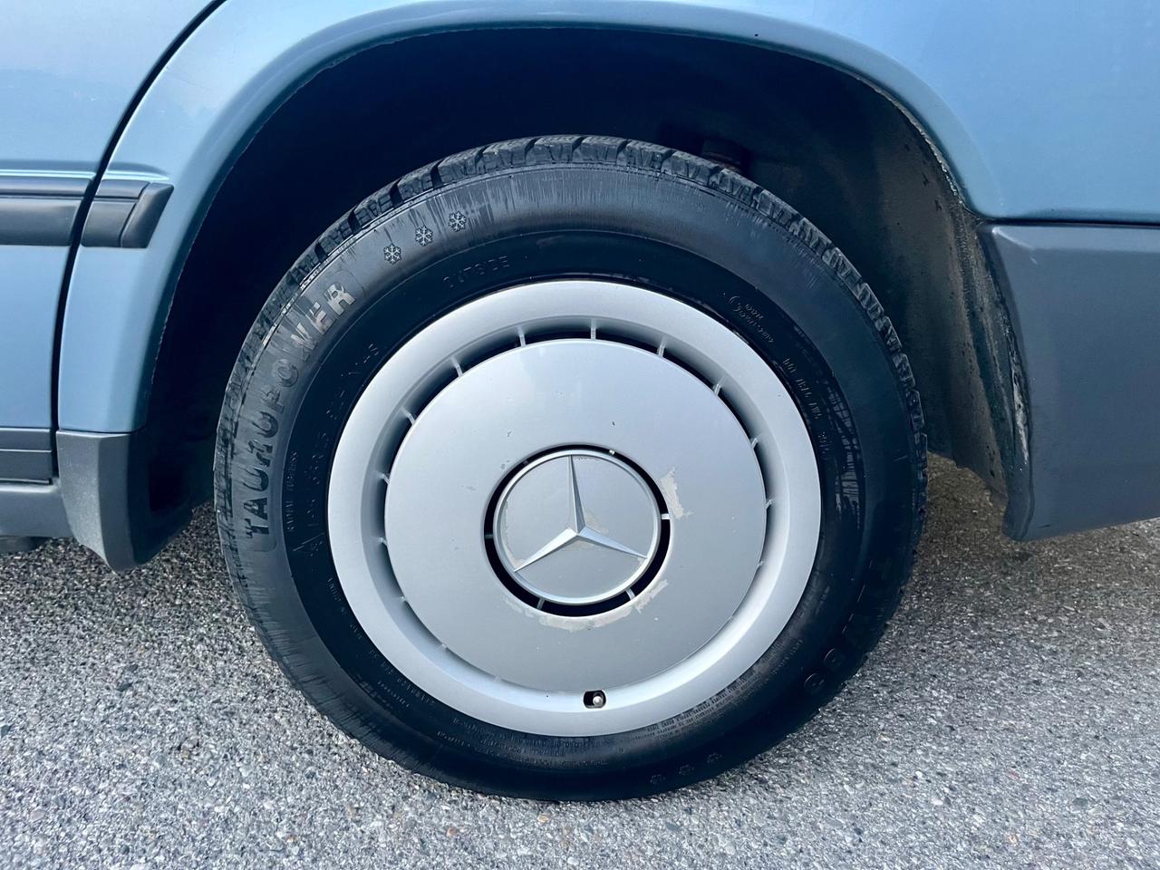 Mercedes-benz E 200 w124