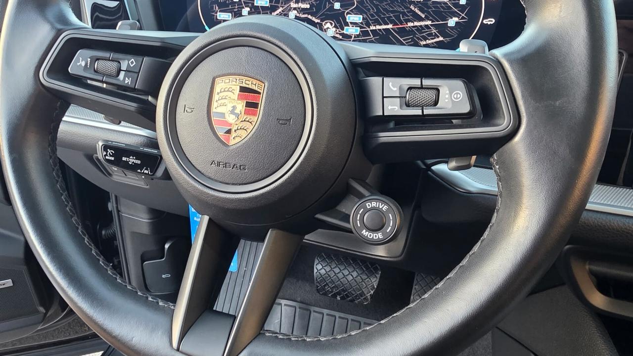 Porsche Cayenne Coupé 3 schermi Full