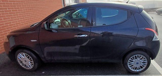 LANCIA Ypsilon 1.2 69 CV 5 porte Gold