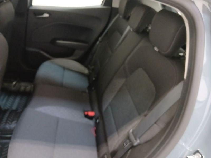 Renault Clio 1.6 E-Tech hybrid Intens 140cv auto my21