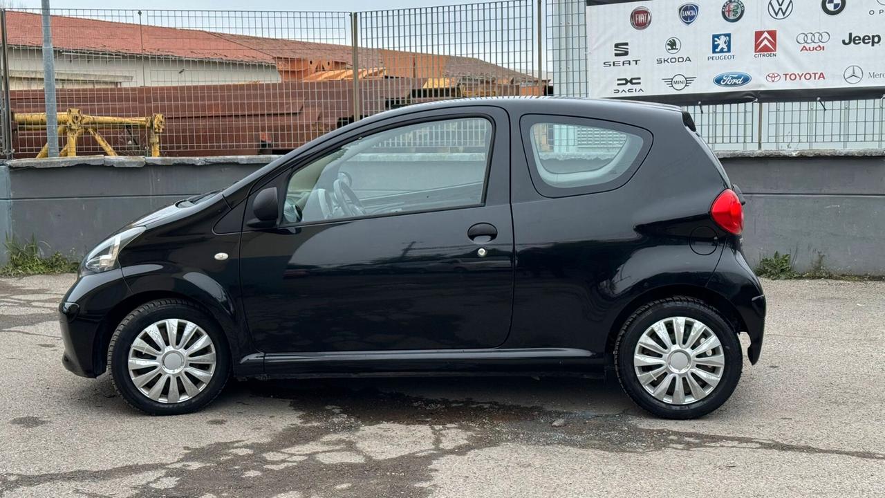 Toyota Aygo 1.0 12V VVT-i 3 porte Sol