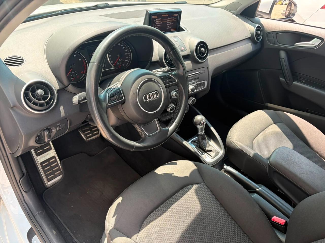 Audi A1 1.0 TFSI ultra S tronic*S-LINE*EURO6