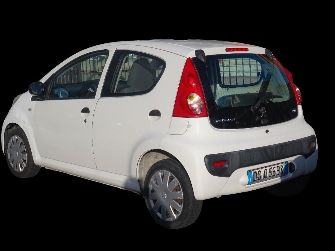 Peugeot 107 1.0 68CV 5p. Plaisir