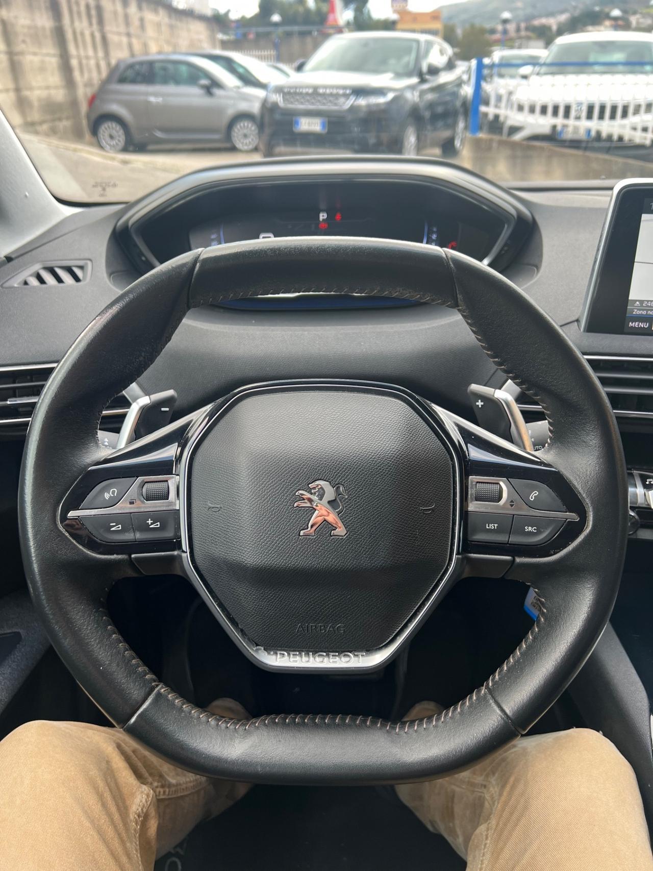 Peugeot 3008 1.5 HDI 130cv 2020