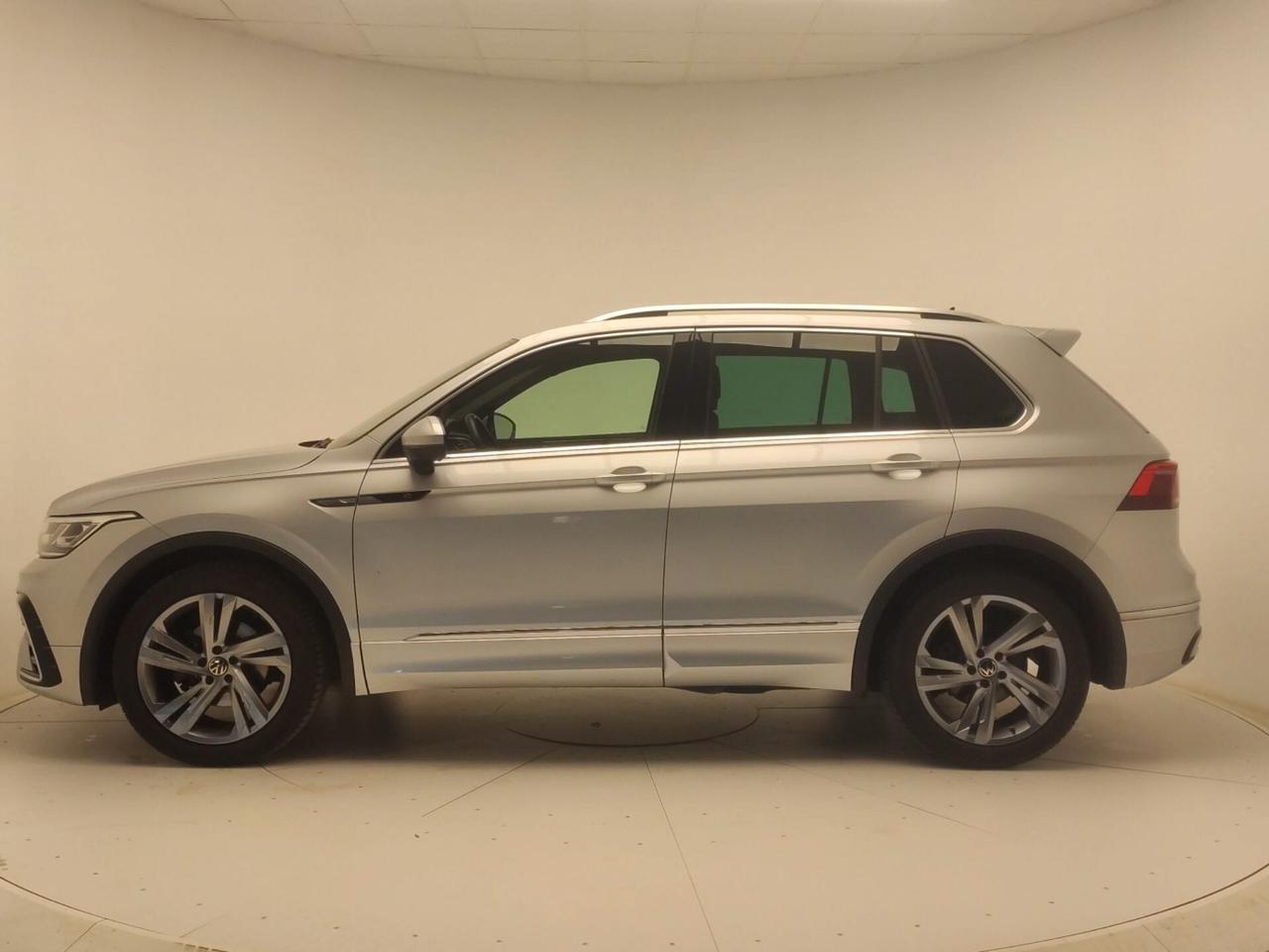 Volkswagen Tiguan 2.0 TDI 150 CV SCR DSG R-Line