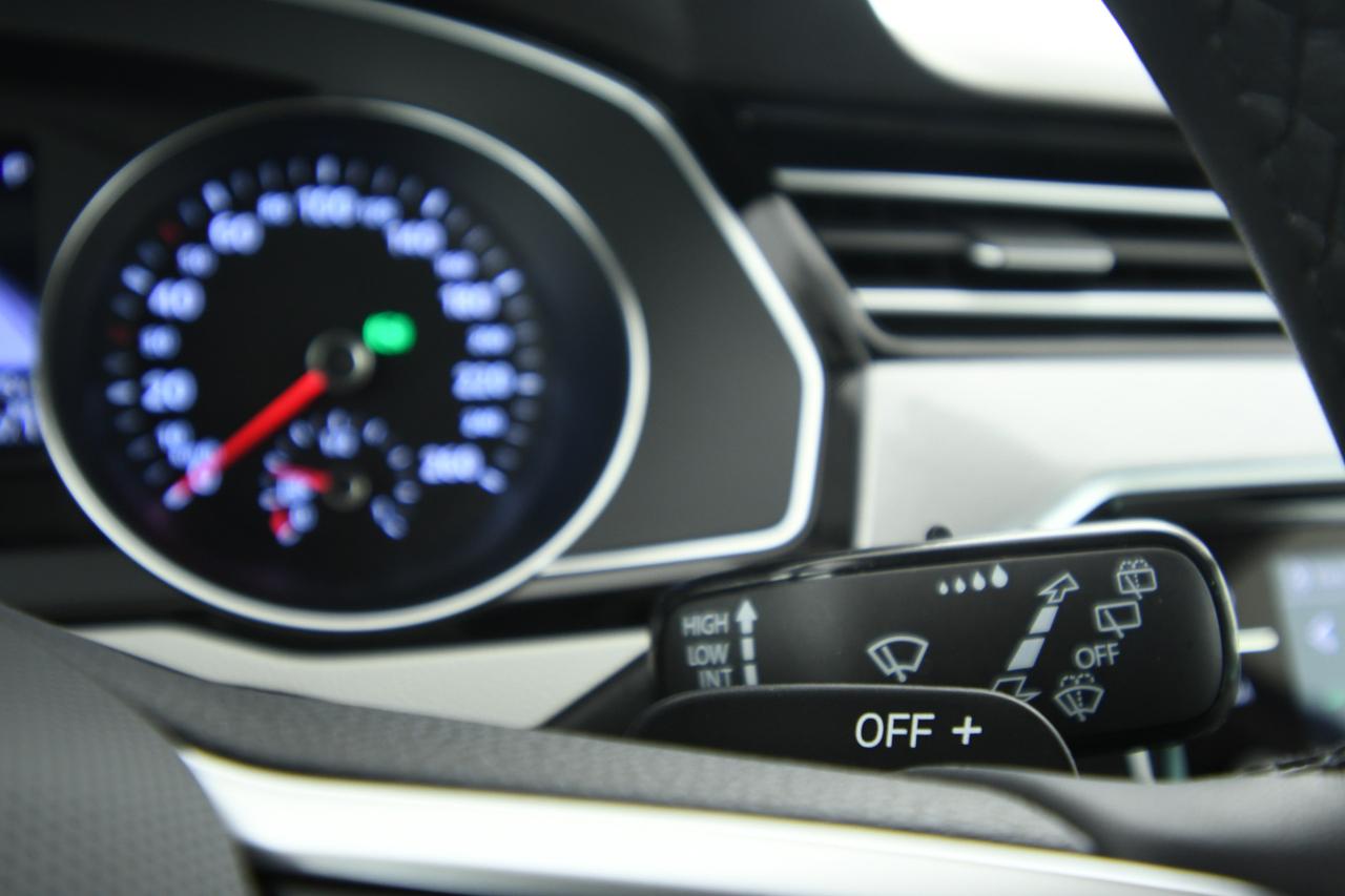 VOLKSWAGEN Passat Variant 2.0 tdi Business 150cv dsg CAMERA+LED+PELLE+ACC
