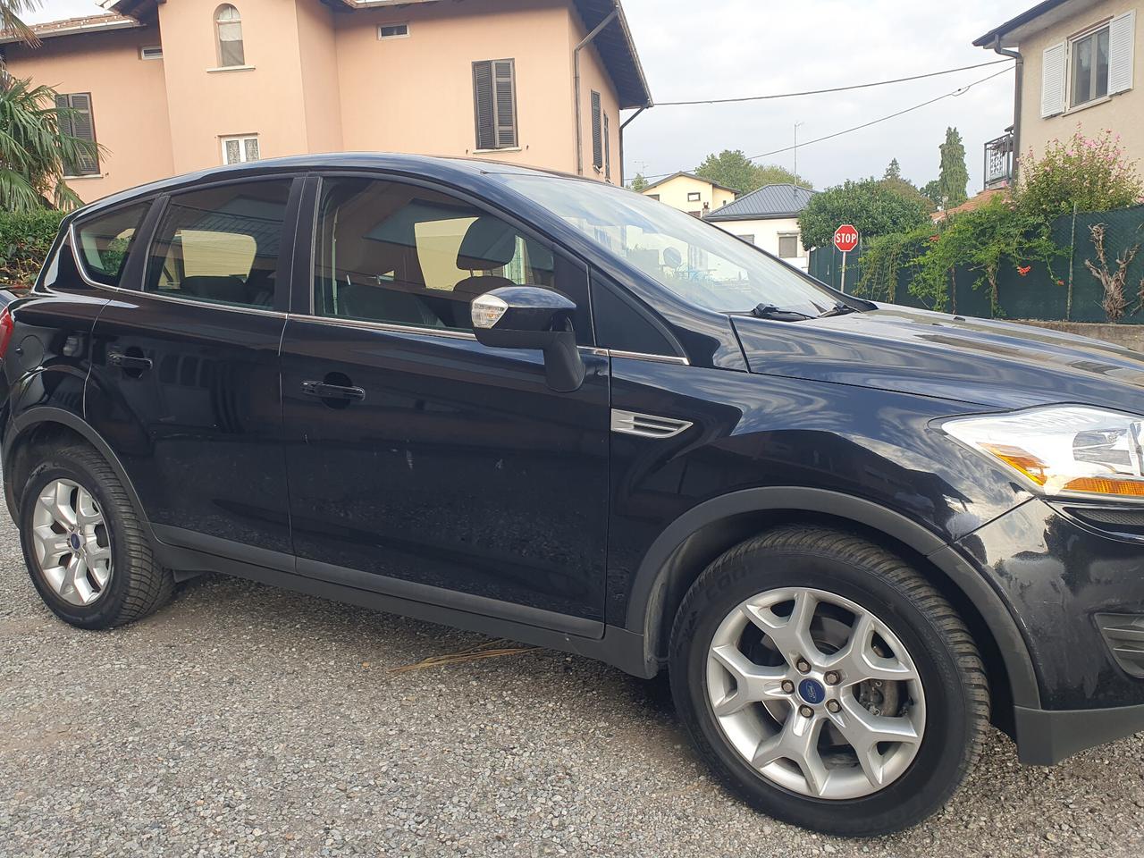 Ford Kuga 2.0 TDCi 140 CV 2WD Titanium