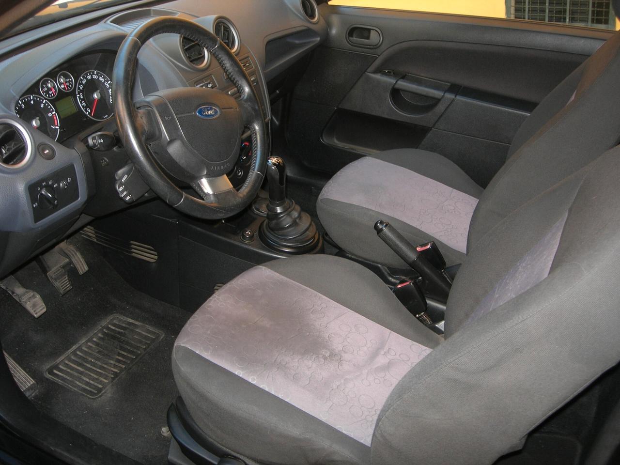 Ford Fiesta 1.2 16V 3p. Clever