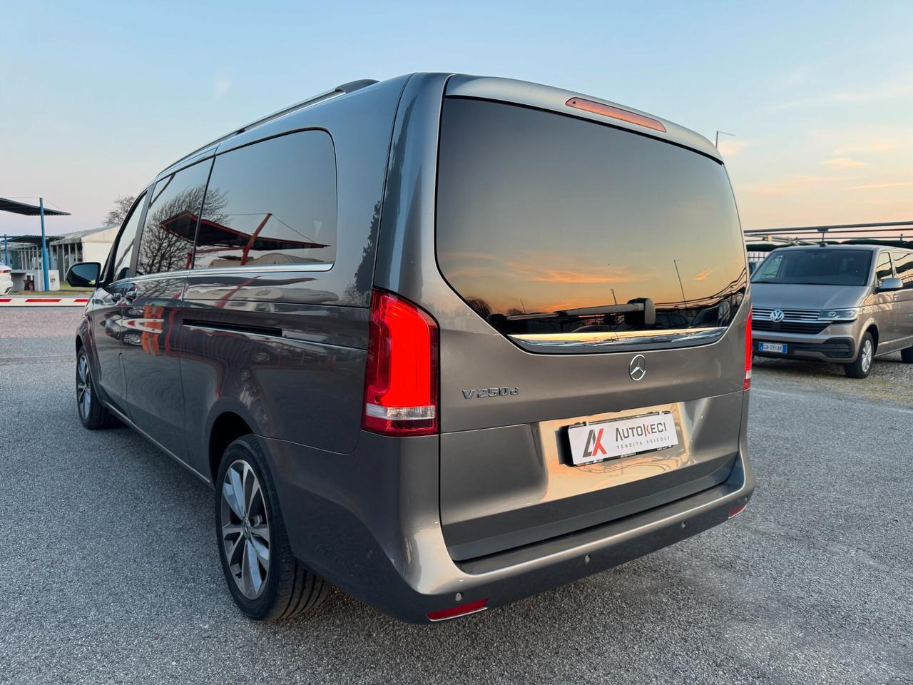 Mercedes-Benz V 250 V Extralong 250 d Avantgarde auto