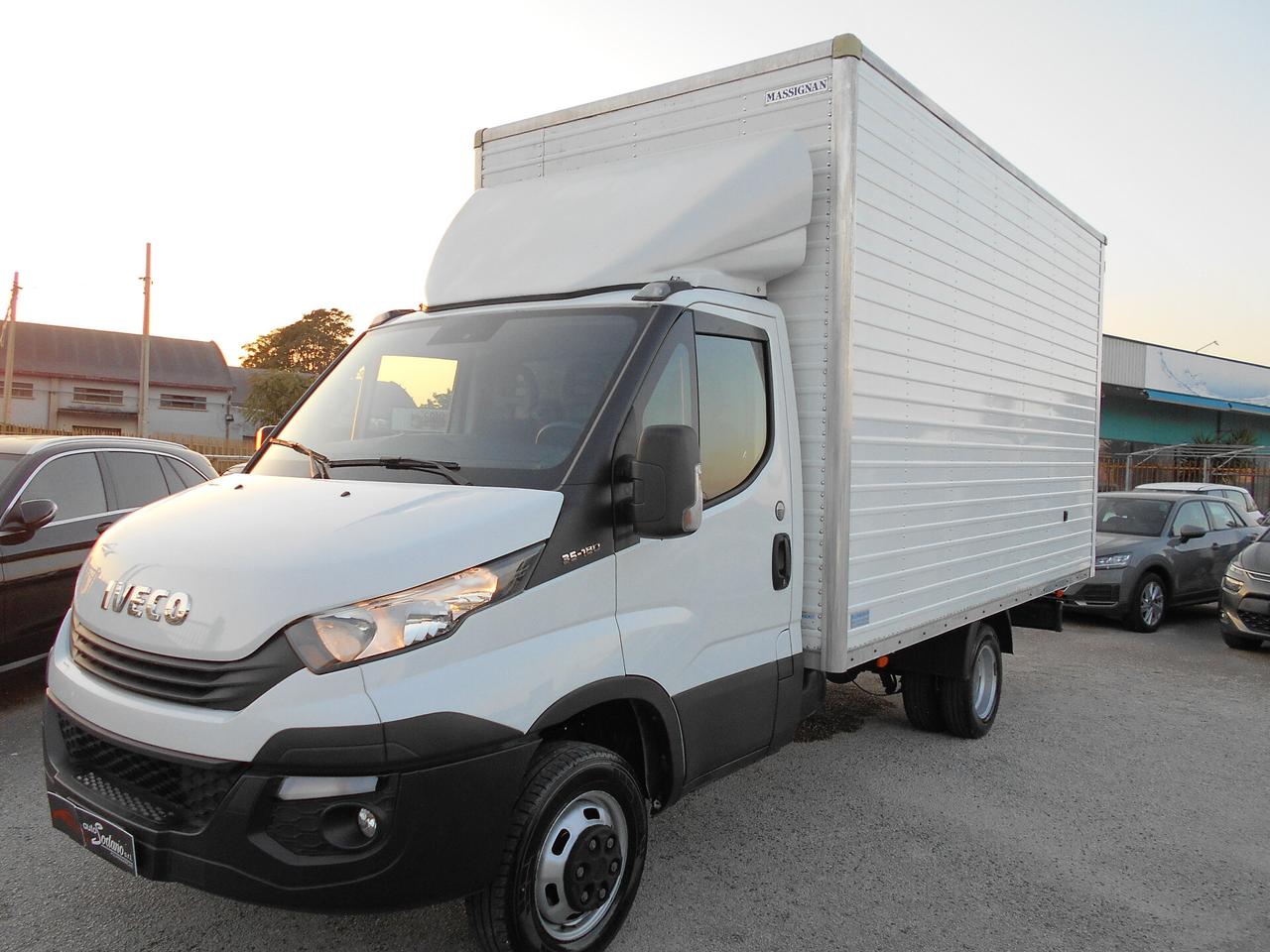 Iveco Daily 35c18 cabinato