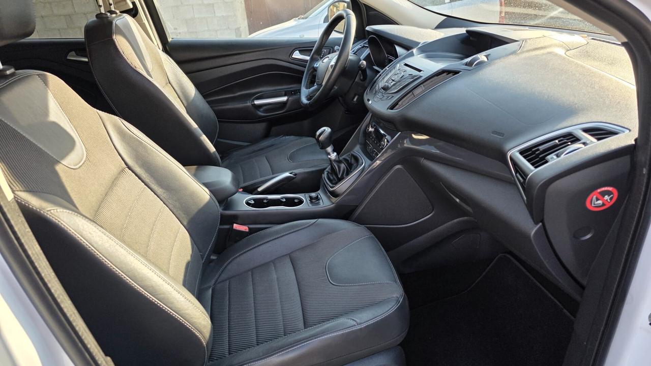 Ford Kuga 2.0 TDCI 150 CV S&S 4WD Titanium X