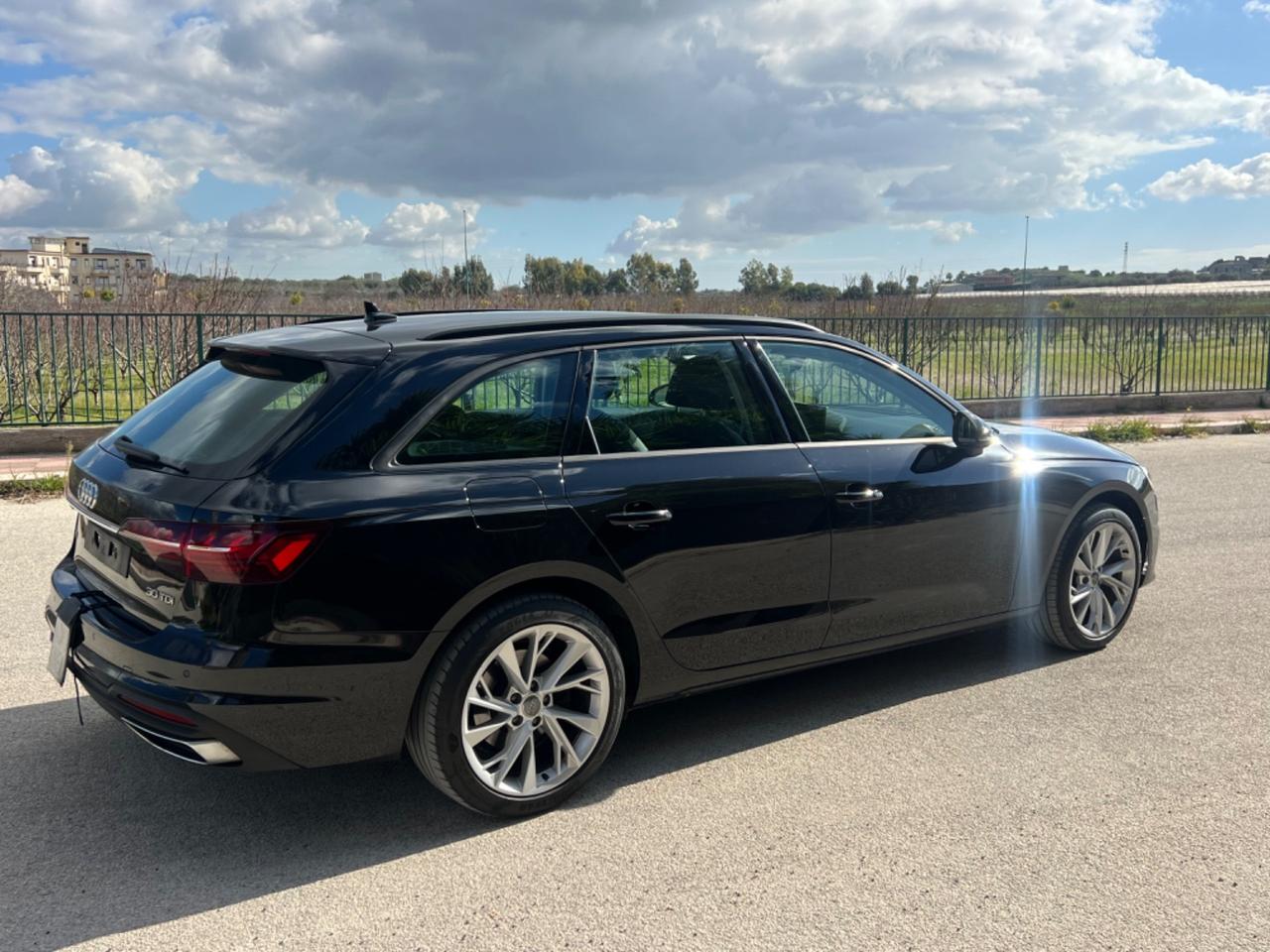 Audi A4 Avant 35 TDI/163 CV S tronic