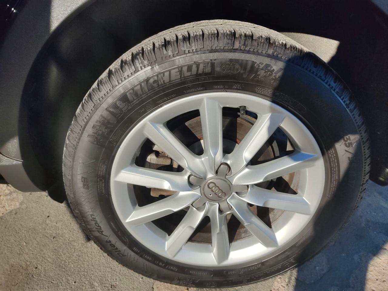 Audi Q3 2.0 TDI 150 CV Business