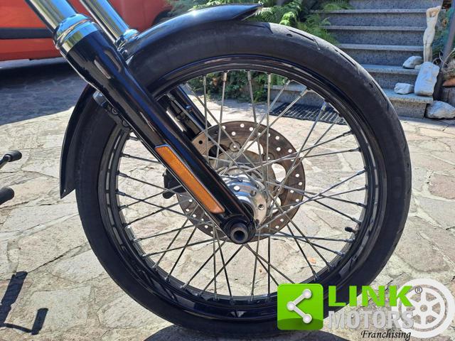 HARLEY-DAVIDSON FXDWG Dyna Wide Glide .