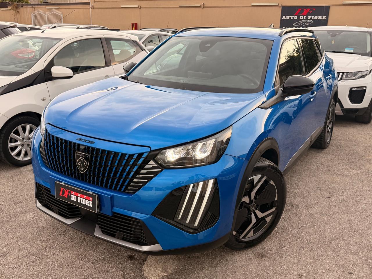 Peugeot 2008 1.5 BlueHDi 130 EAT8 Allure navi cockpit