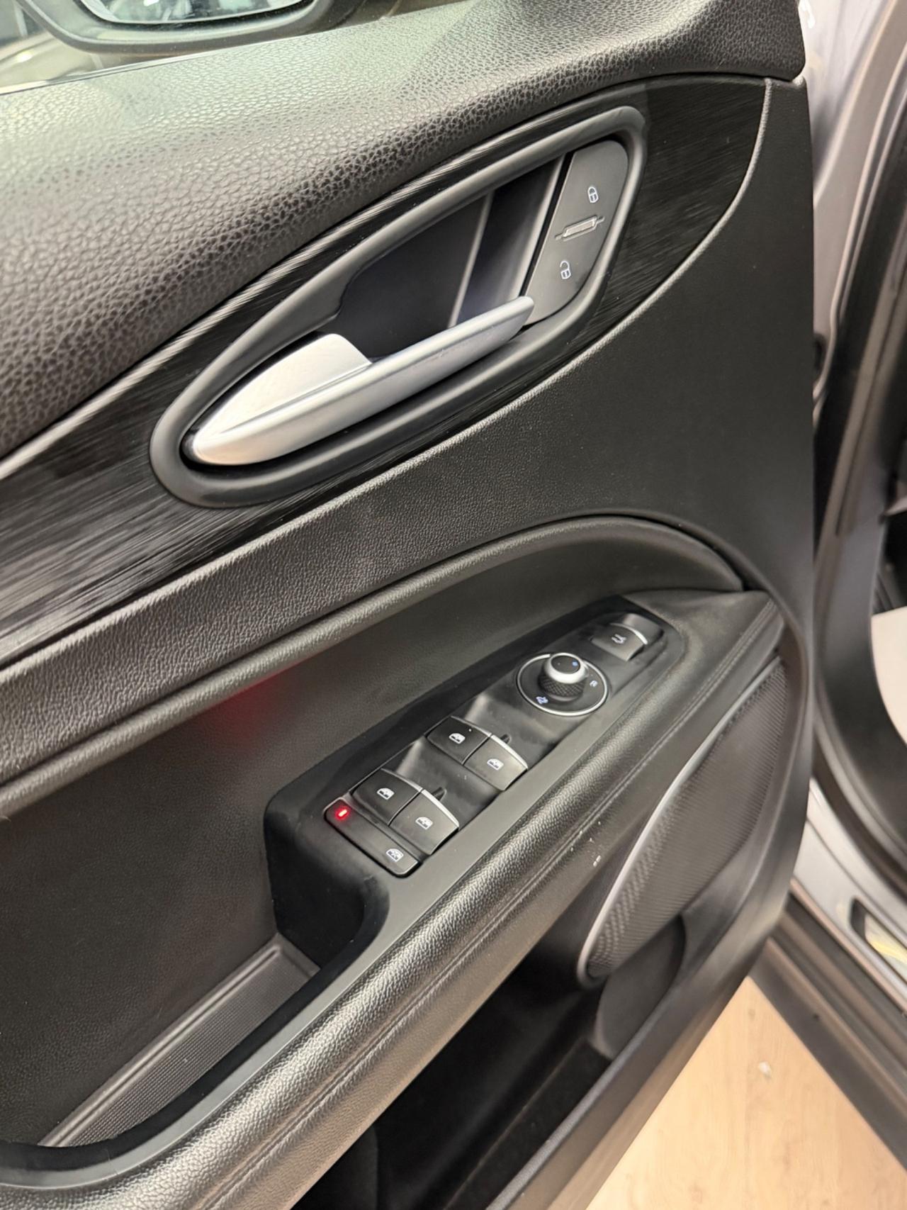 Alfa Romeo Stelvio 2.0 Turbo 200 CV AT8 Q4 B-Tech