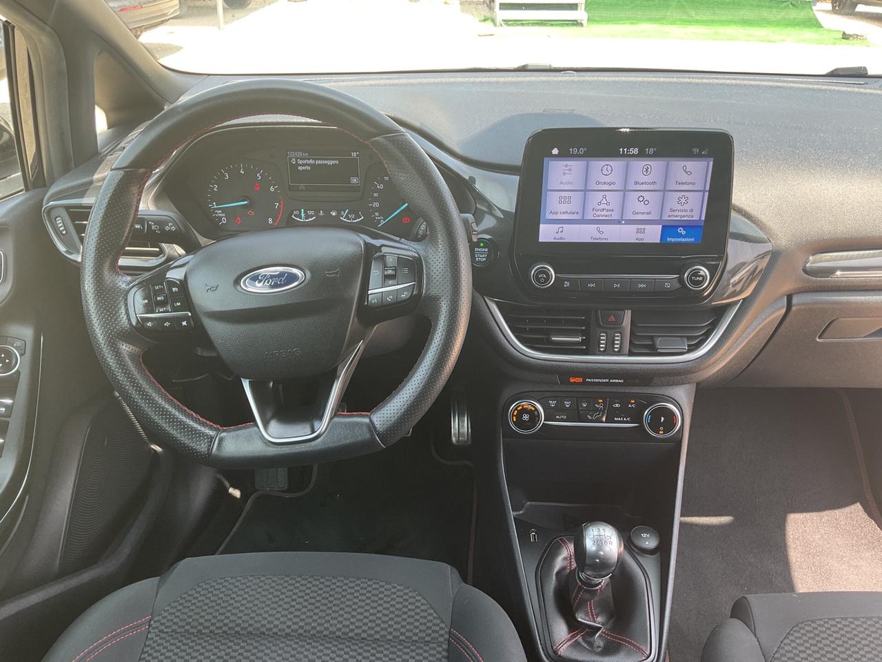 Ford Fiesta 1.0 Ecoboost Hybrid 125 CV 5 porte ST-Line