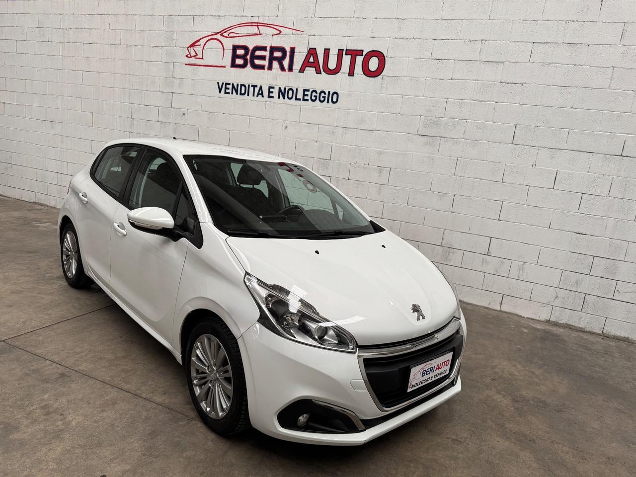 Peugeot 208 PureTech 82 5 porte Allure