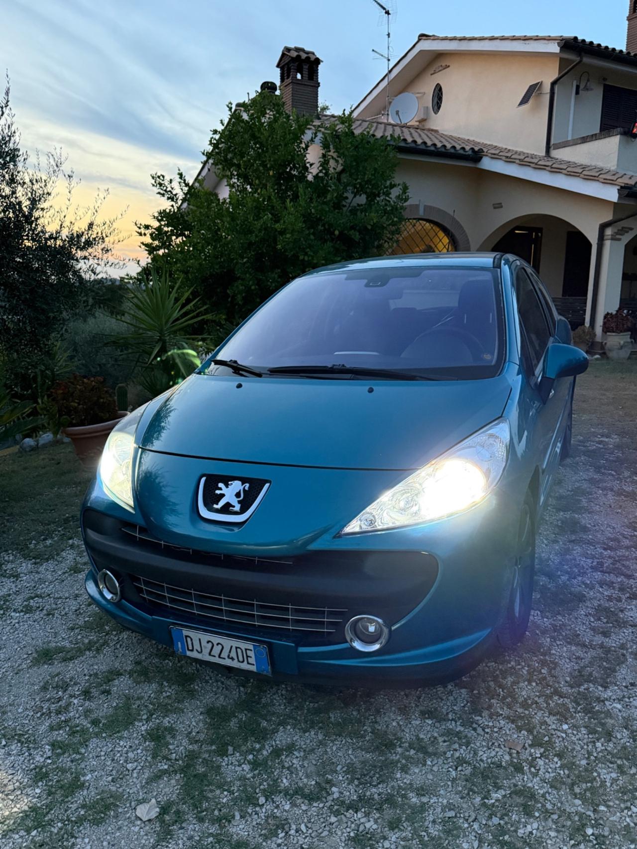 Peugeot 207 1.6 HDi 90CV 5p. XS