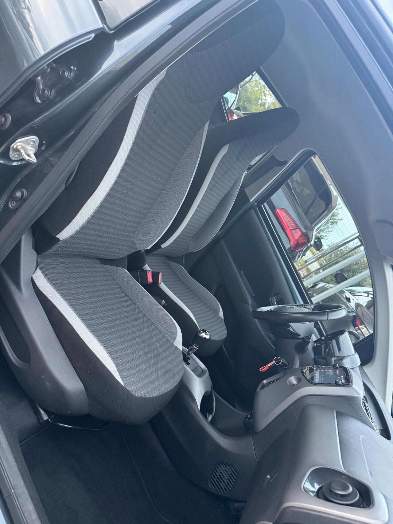 Toyota Aygo 1.0 VVT-i 69 CV CON 14000 KM