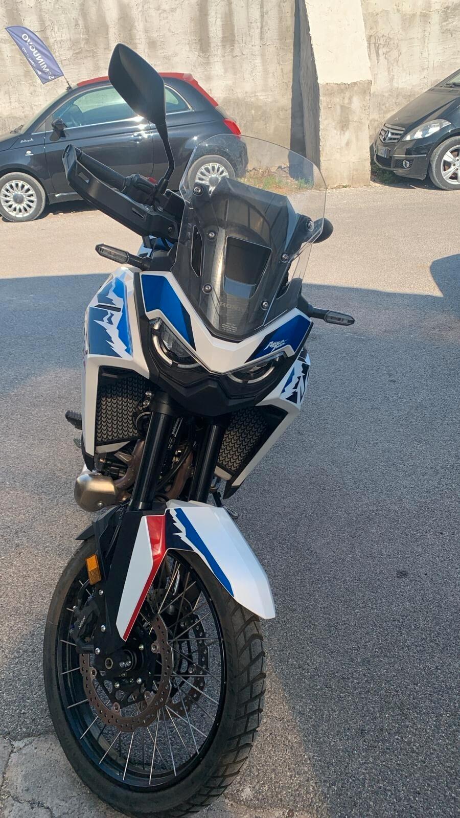 Honda Africa Twin CRF 1100L del 2024 USATO