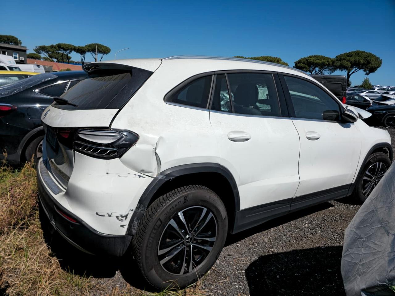 SINISTRATO Mercedes-benz GLA 200 D