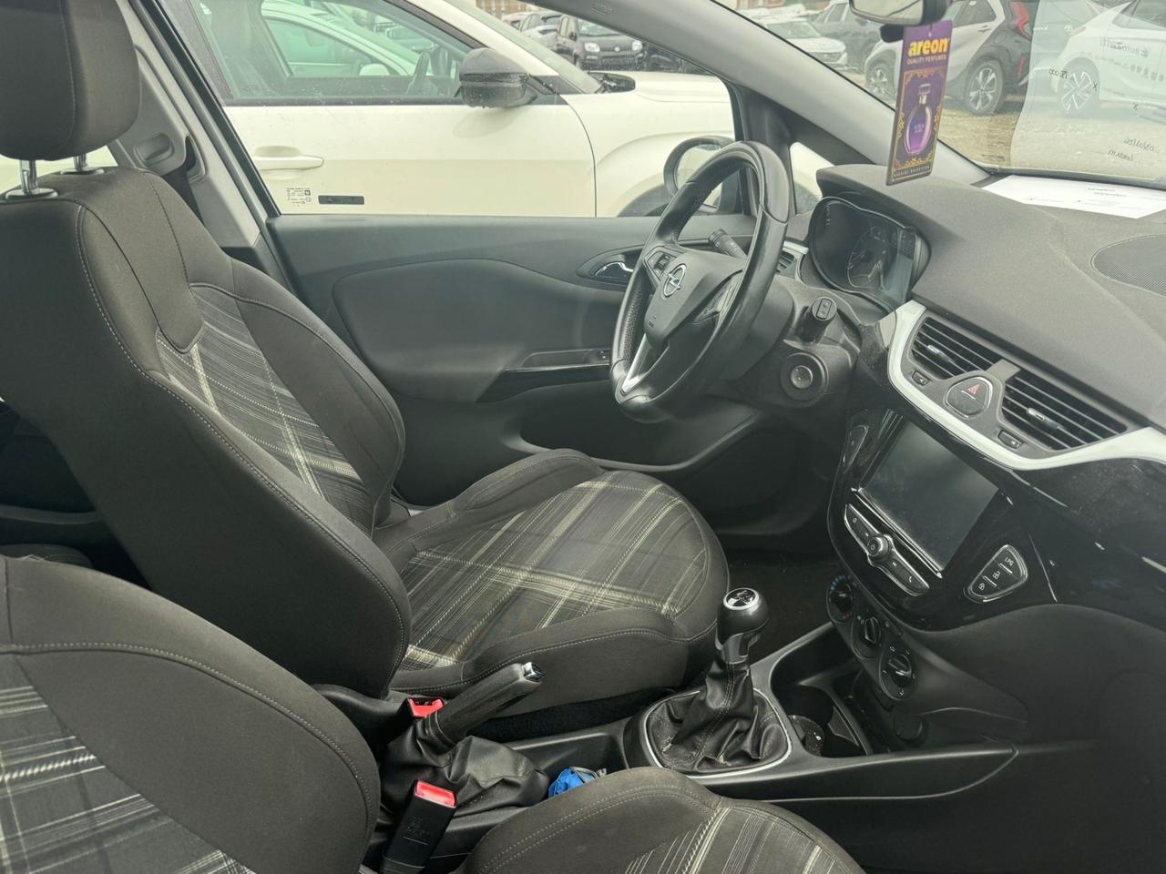 Opel Corsa 1.4 90CV GPL Tech 5 porte b-Color