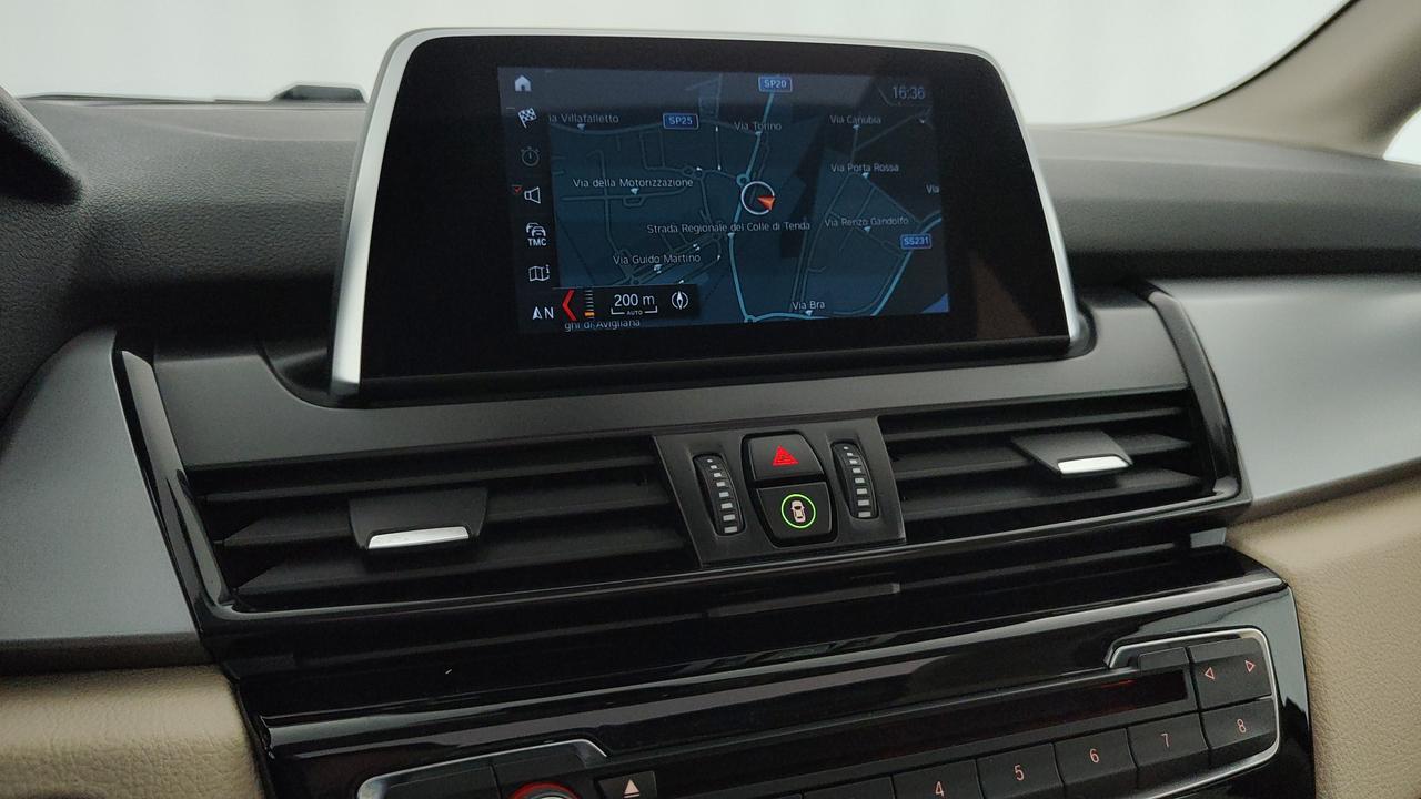 BMW Serie 2 F45 2014 Active Tourer - 220i Active Tourer auto