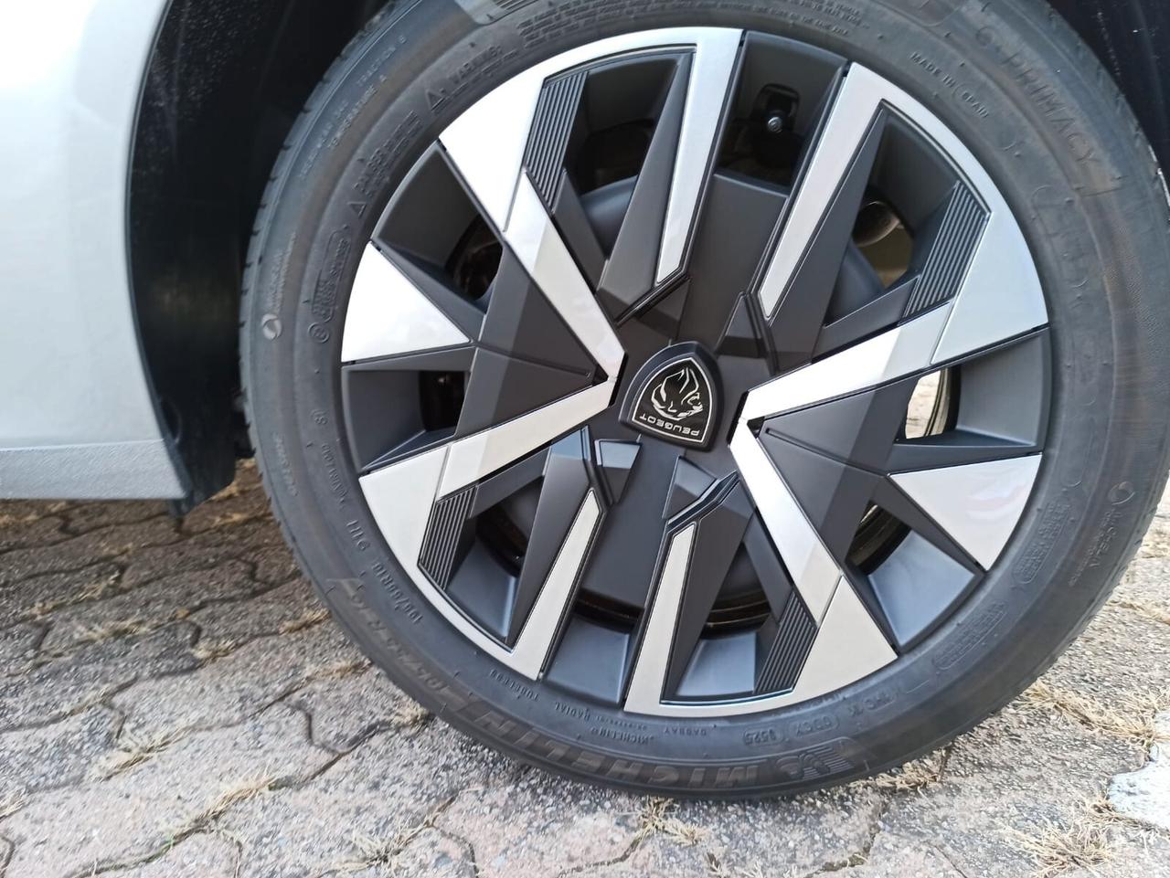 Peugeot 208 Hybrid 110 e-DCS6 Style