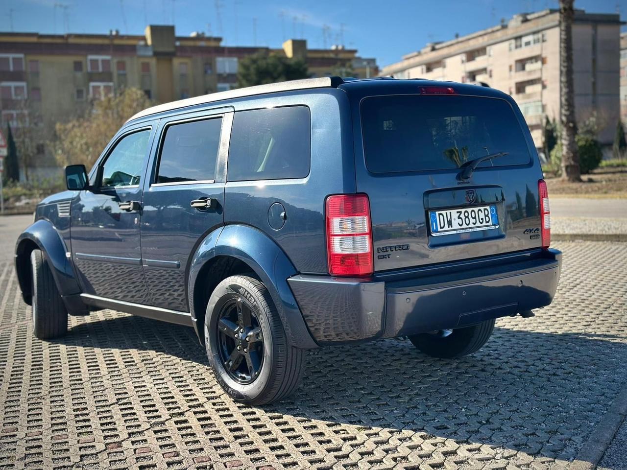 Dodge Nitro 2.8 CRD SXT 4WD Auto