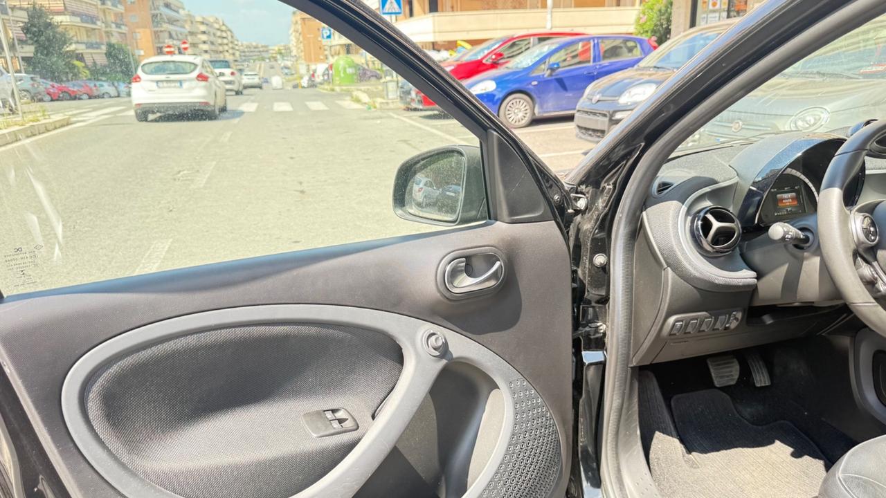 Smart ForFour 90 0.9 Turbo Prime LED NAVI KAMERA PANORAMA PDC BLUETOOTH BRACCIOLO