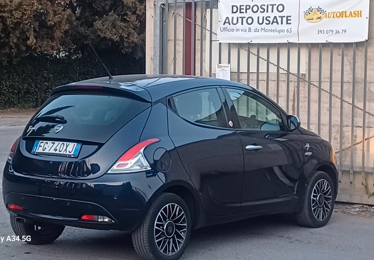 Lancia Ypsilon 1.2 69 CV 5 porte GPL Ecochic Unyca