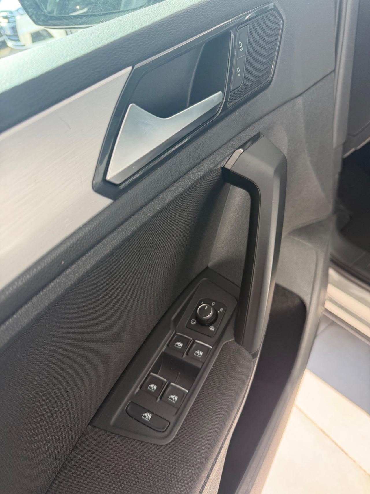 VW Tiguan 2.0 TDI SCR DSG Style FINANZIABILE