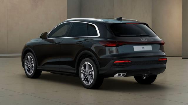 AUDI Q5 TDI Stronic q ACC MMI Gancio ? 799 garanzia 7 anni
