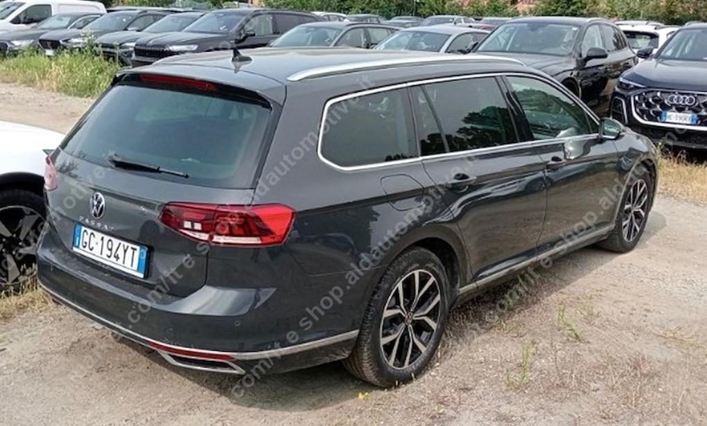 VOLKSWAGEN PASSAT 2.0 Tdi Evo EXECUTIVE - Led 18