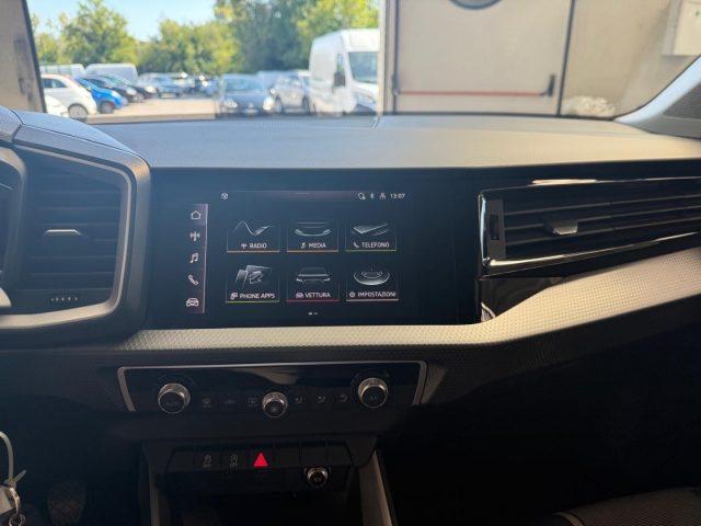 AUDI A1 citycarver 30 TFSI Identity Contrast