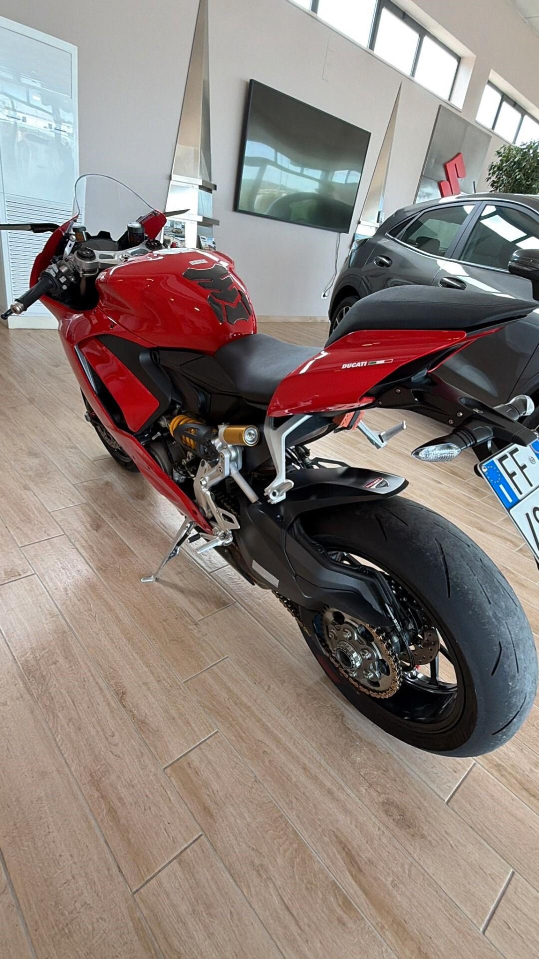 Ducati Panigale V2