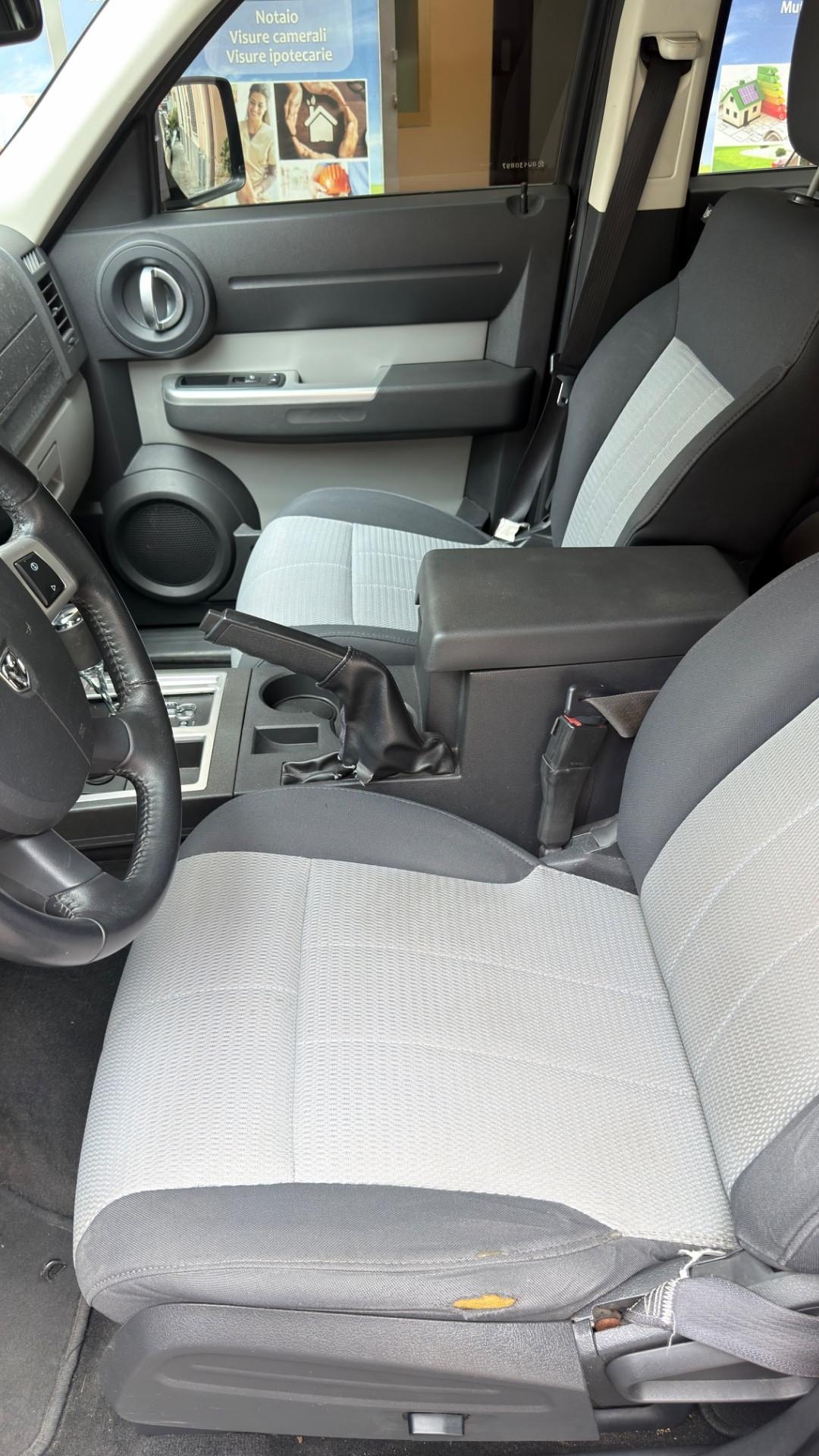 Dodge Nitro 2.8 CRD SXT 4WD BLACK EDITION