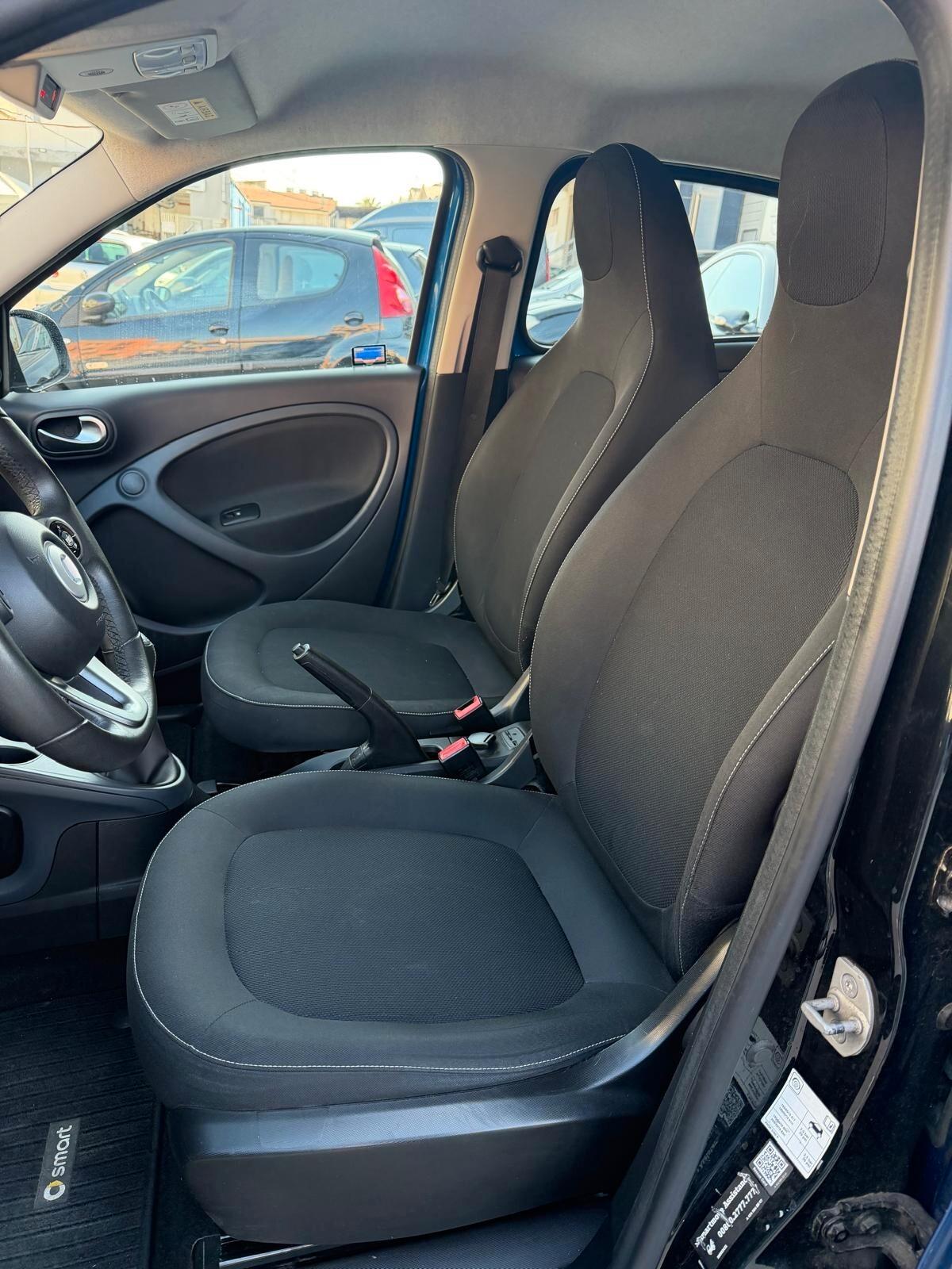 Smart ForFour 70 1.0 Youngster