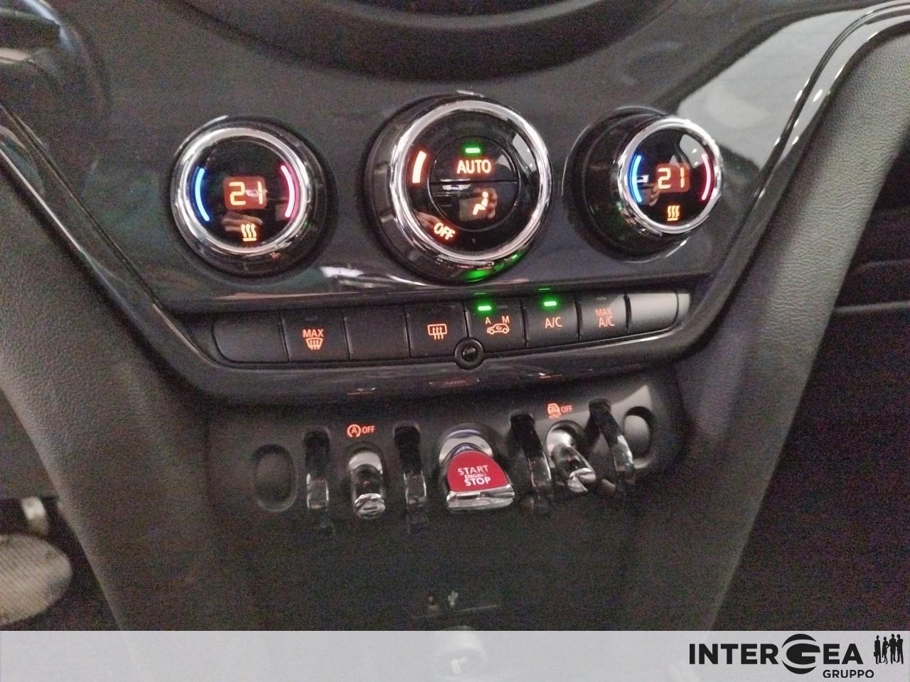 MINI Mini Countryman 1.5 One D Baker S