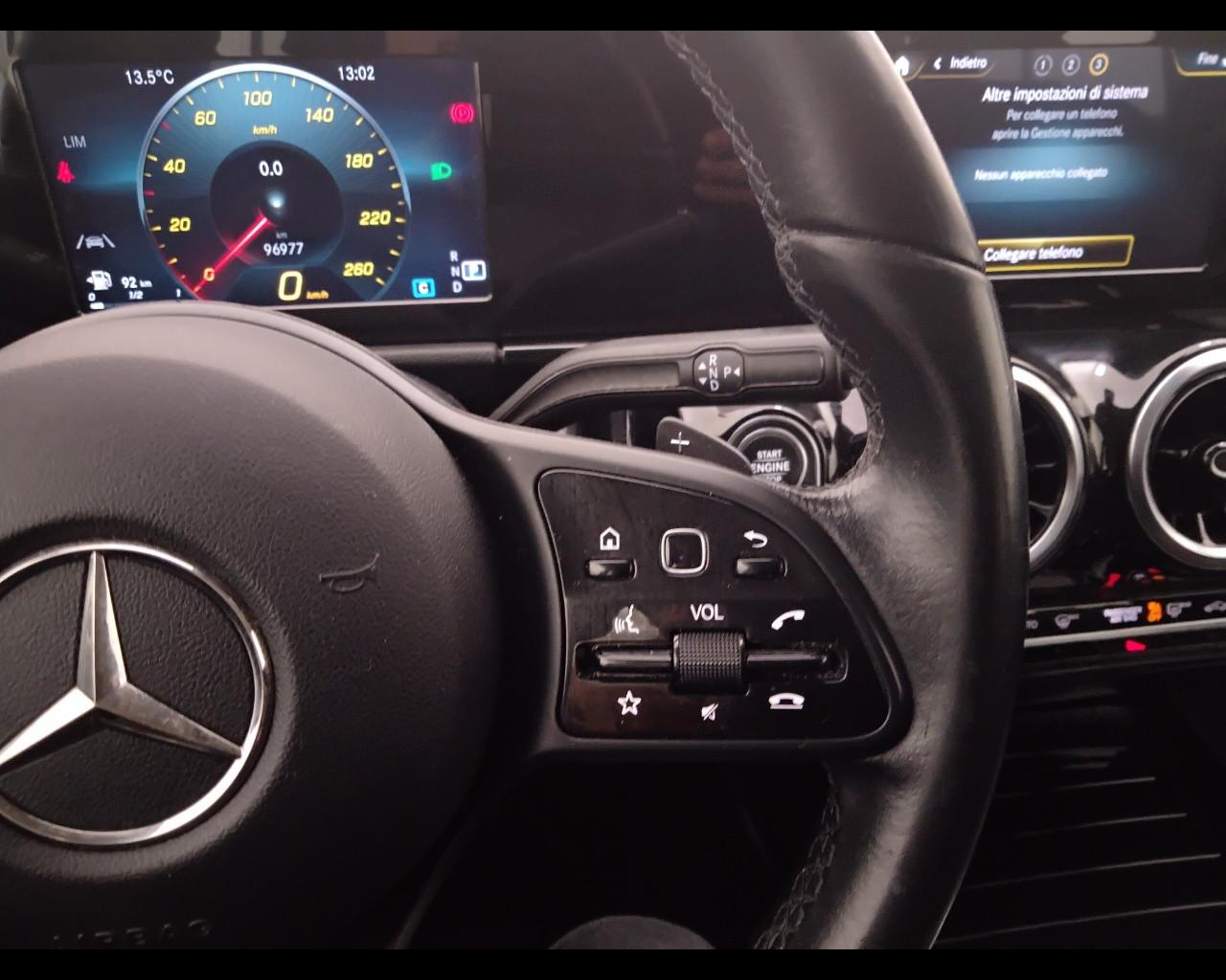 Mercedes-Benz Classe B - W247 2018 - B 180 d Sport auto